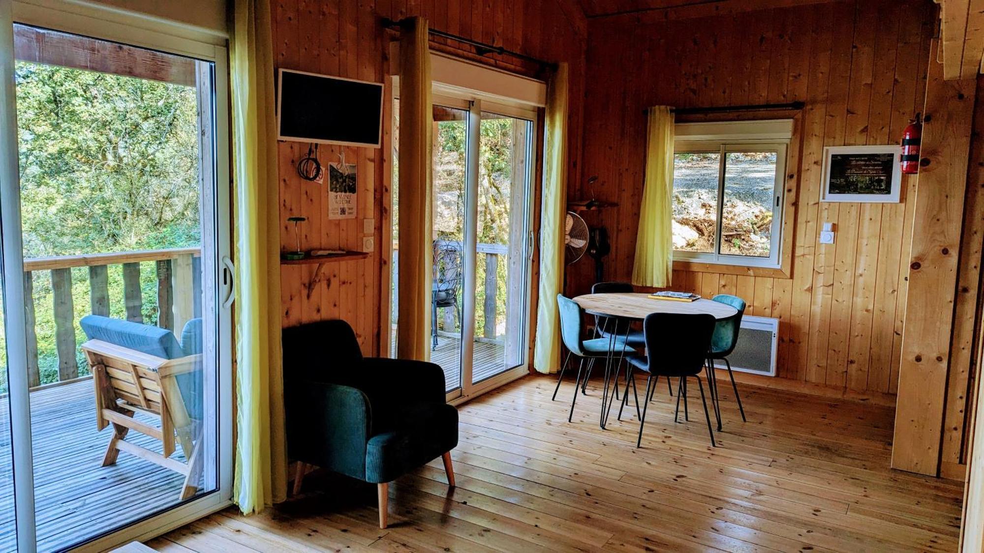 Lodge Et Du Belvedere Serrieres-sur-Ain